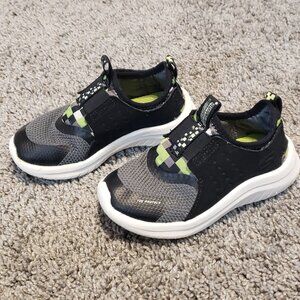 Toddlers Sketchers size 8 shoes